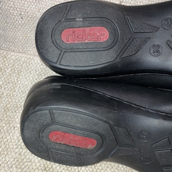 Rieker women’s size 39 Black Leather Mules with Silver Accent - Picture 5 of 16